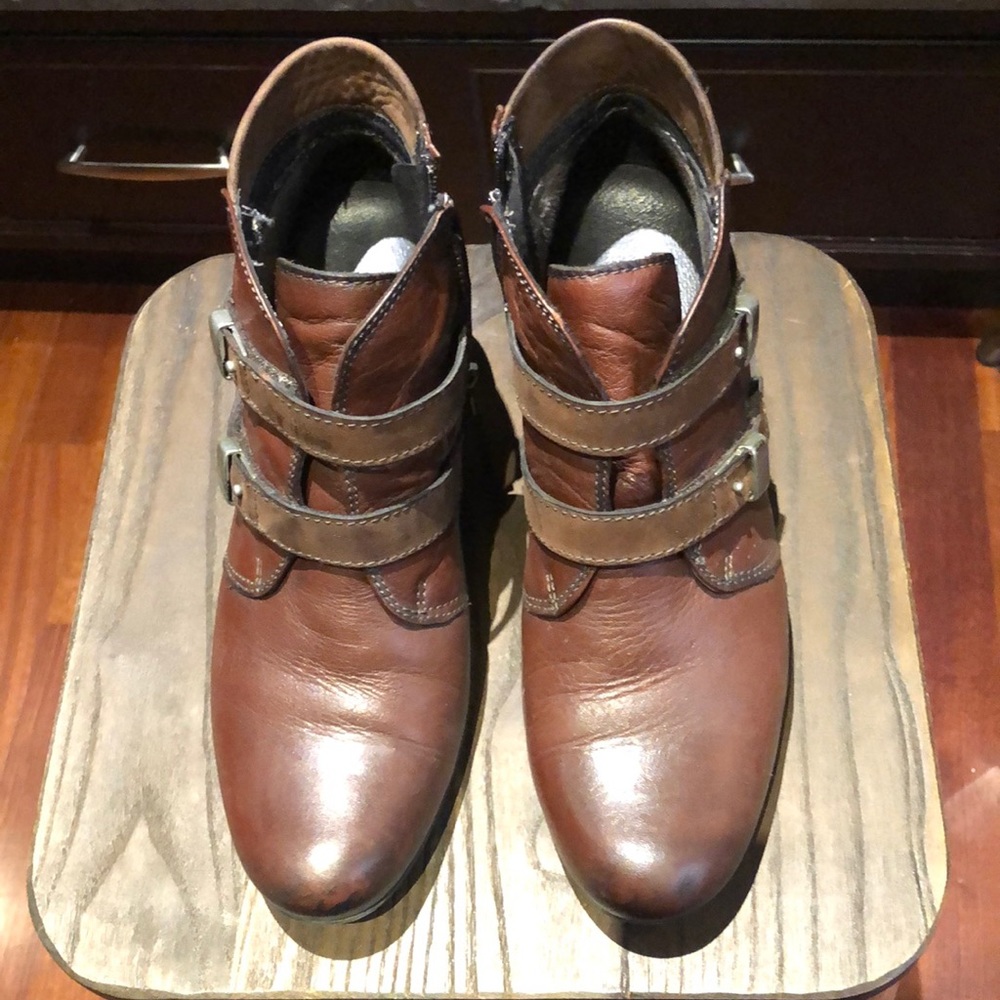 TAOS Alto Brown Leather Ankle Boots 10 - 10.5